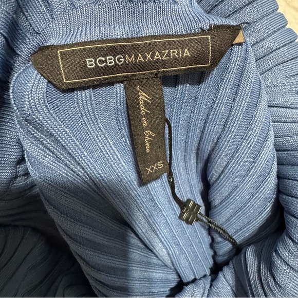 BCBGMaxAzria Blue Off-the-Shoulder Elegant Stretchy Sweater Size XXS - Picture 11 of 17
